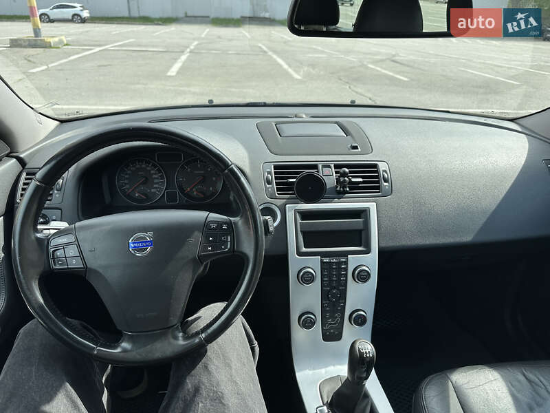 Універсал Volvo V50 2012 в Полтаві