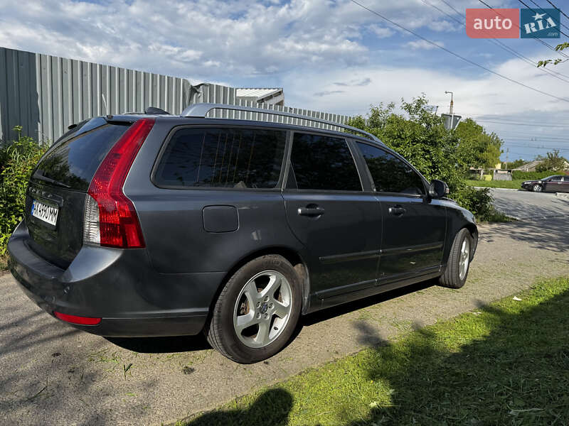 Универсал Volvo V50 2012 в Полтаве фото 8 Универсал Volvo V50 2012 в Полтаве