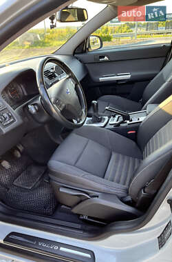 Универсал Volvo V50 2012 в 