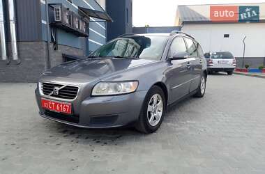 Універсал Volvo V50 2009 в Ізяславі
