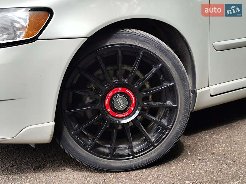 Універсал Volvo V50 2010 в Львові