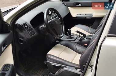 Универсал Volvo V50 2010 в Львове