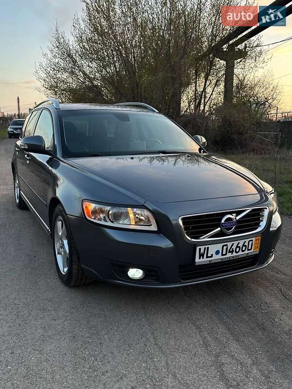 Volvo V50 2011