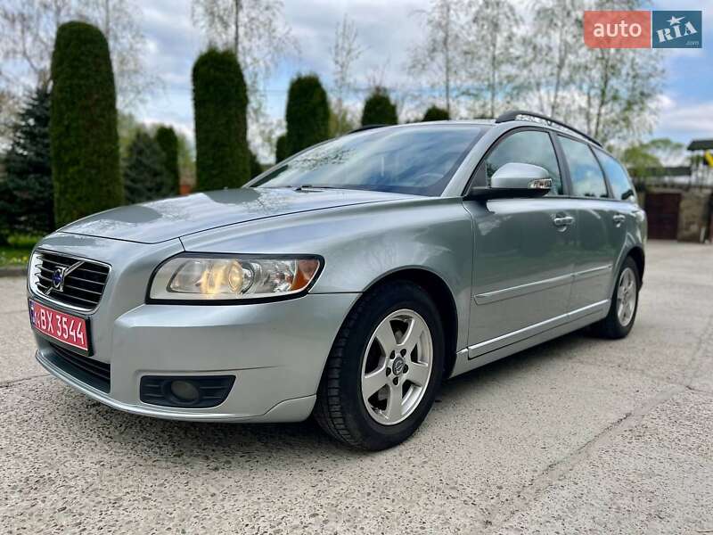 Volvo V50 2009