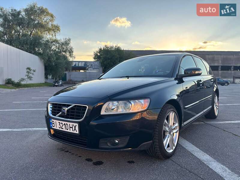 Универсал Volvo V50 2008 в 