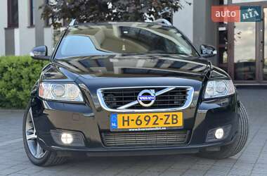 Универсал Volvo V50 2012 в 