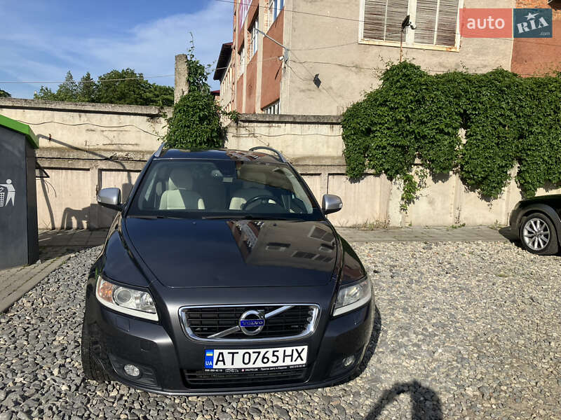 Універсал Volvo V50 2012 в Калуші