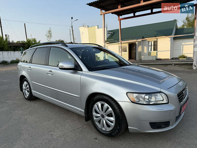 Volvo V50 2011