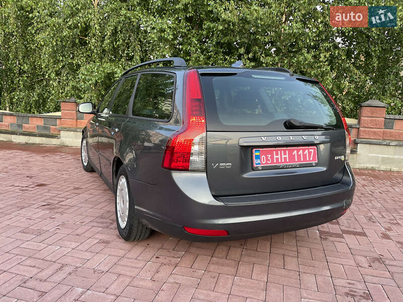 Універсал Volvo V50 2010 в Рівному