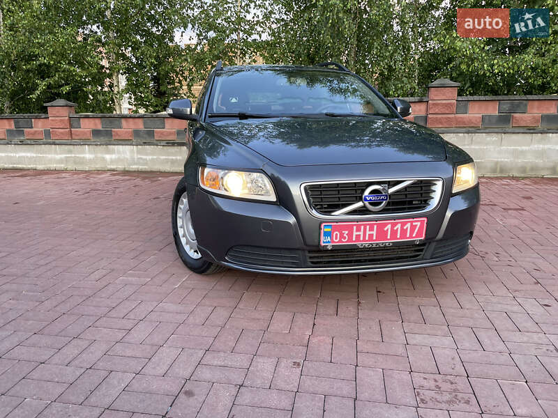 Універсал Volvo V50 2010 в Рівному