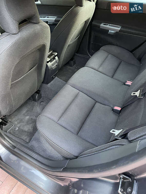 Універсал Volvo V50 2010 в Рівному