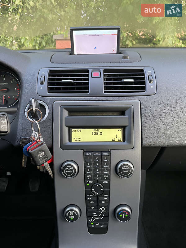 Універсал Volvo V50 2010 в Рівному