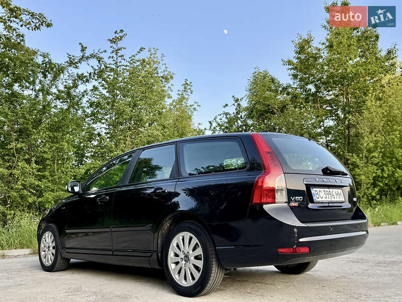 Универсал Volvo V50 2010 в Дрогобыче