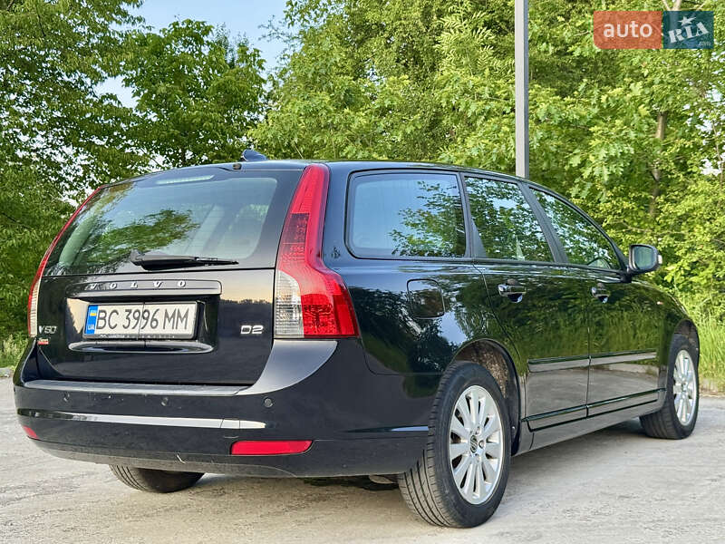 Универсал Volvo V50 2010 в Дрогобыче