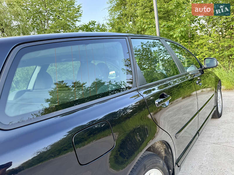 Универсал Volvo V50 2010 в Дрогобыче