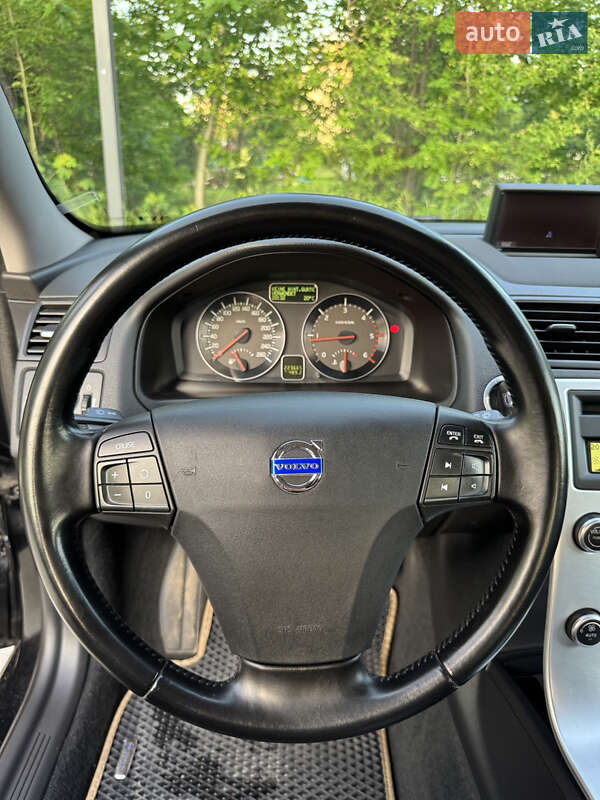 Универсал Volvo V50 2010 в Дрогобыче