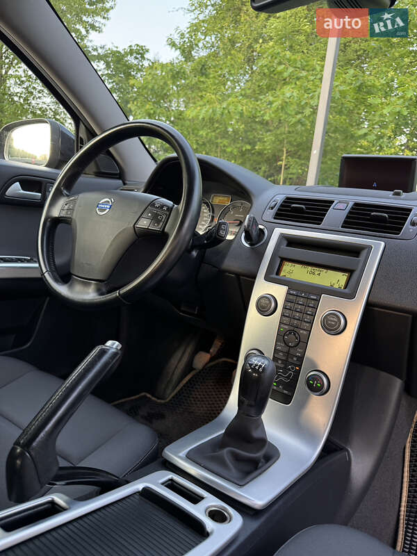 Универсал Volvo V50 2010 в Дрогобыче