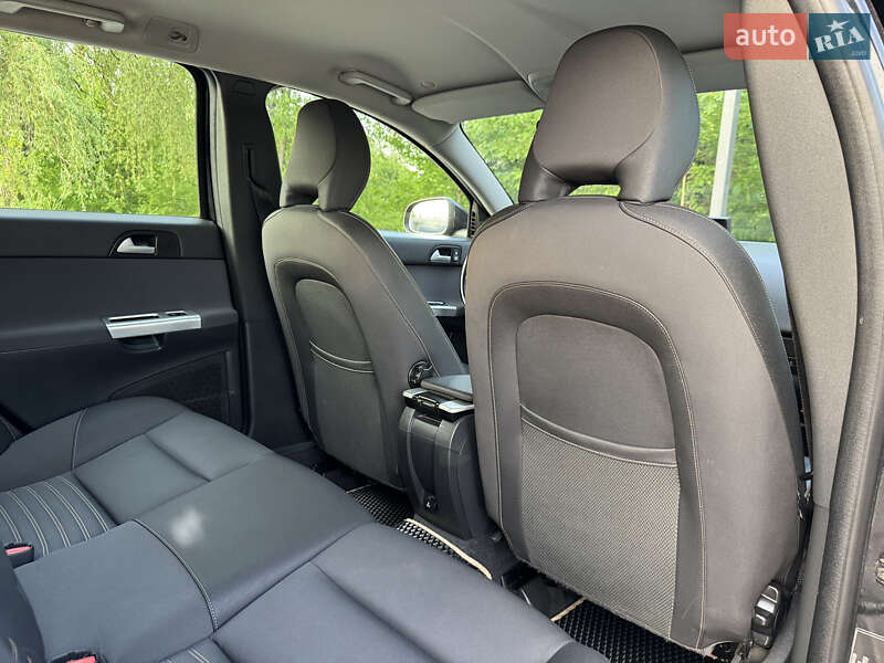 Универсал Volvo V50 2010 в Дрогобыче