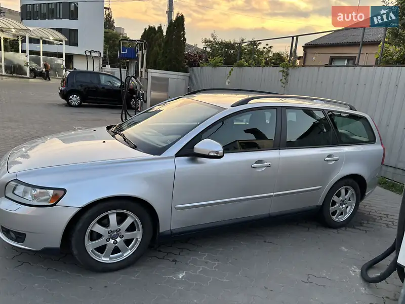 Volvo V50 2009 VIN YV1MW76E2A2532959 фото оголошення 2 з 49