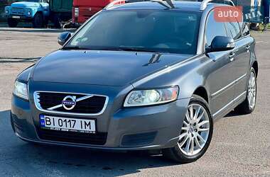 Універсал Volvo V50 2011 в Горішніх Плавнях