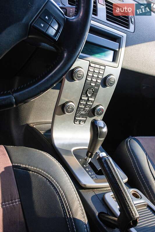 Универсал Volvo V50 2008 в Львове фото 50 Универсал Volvo V50 2008 в Львове