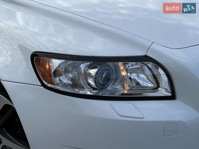 Універсал Volvo V50 2012 в Радивиліві