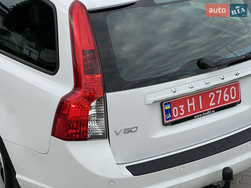 Універсал Volvo V50 2012 в Радивиліві