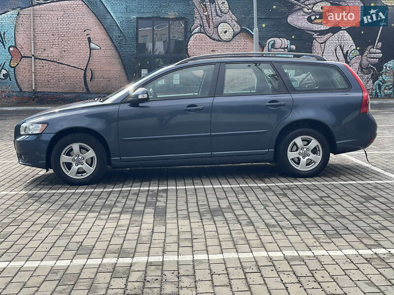 Универсал Volvo V50 2009 в Луцке