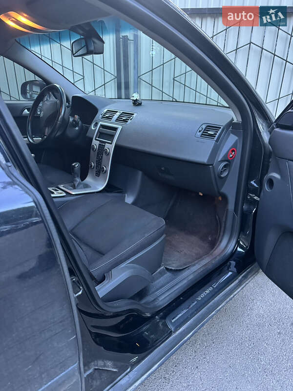 Універсал Volvo V50 2010 в Житомирі