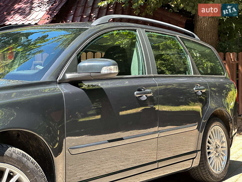 Універсал Volvo V50 2009 в Самборі