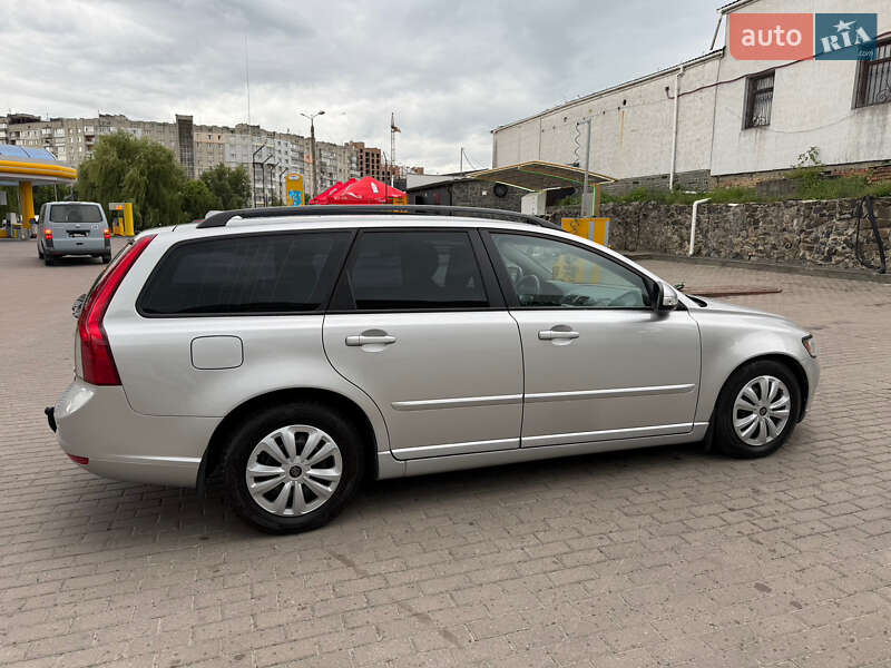 Універсал Volvo V50 2011 в Рівному
