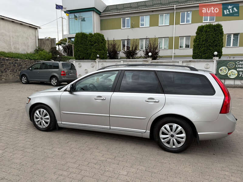 Універсал Volvo V50 2011 в Рівному
