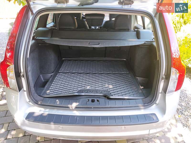 Універсал Volvo V50 2011 в Сокалі