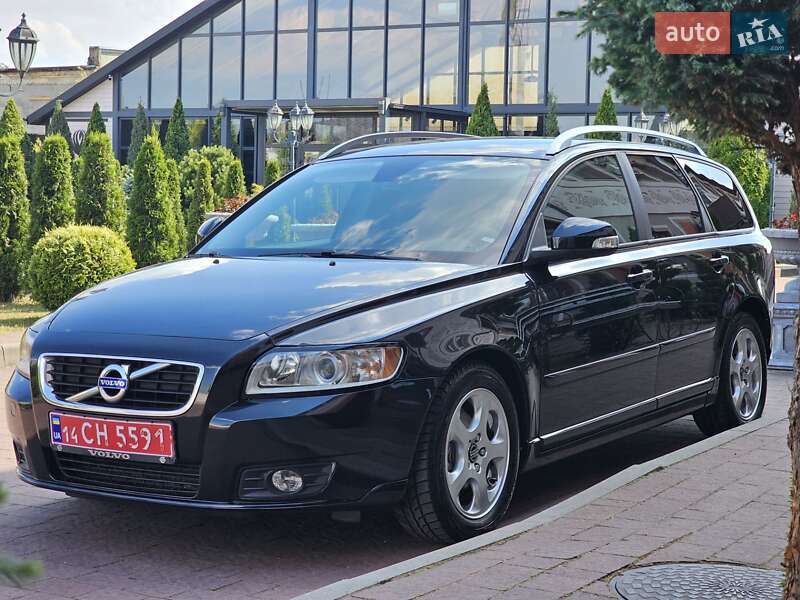 Volvo V50 2011