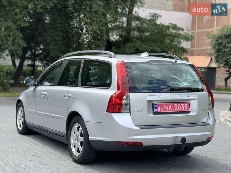 Универсал Volvo V50 2010 в Луцке