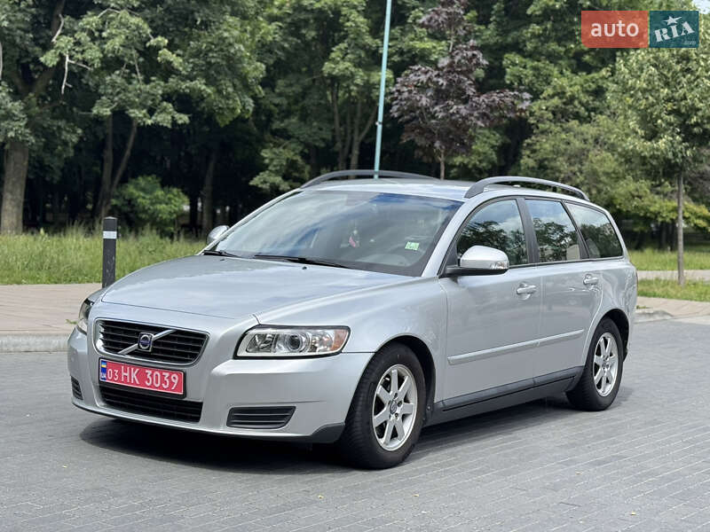 Универсал Volvo V50 2010 в Луцке