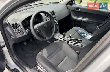 Универсал Volvo V50 2010 в 