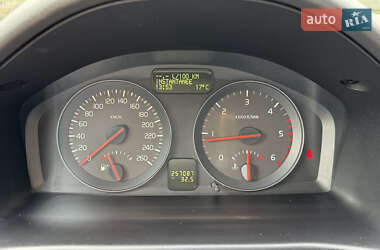Универсал Volvo V50 2010 в 