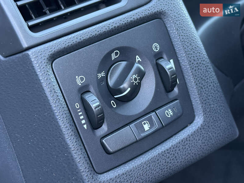 Универсал Volvo V50 2012 в Ровно