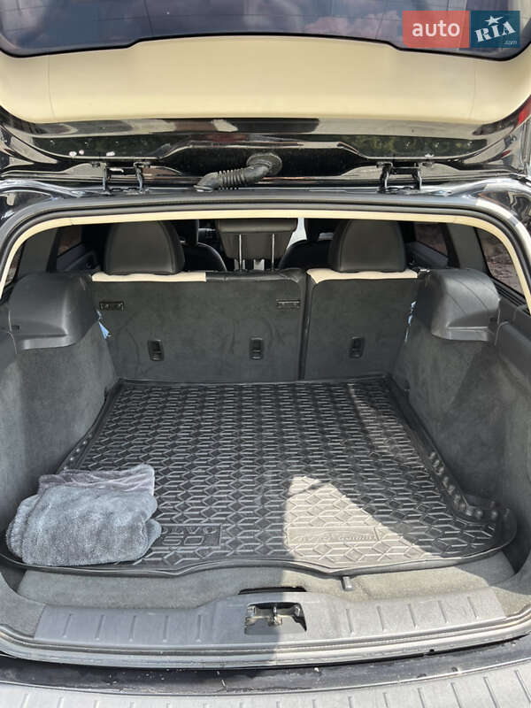 Универсал Volvo V50 2011 в Надворной