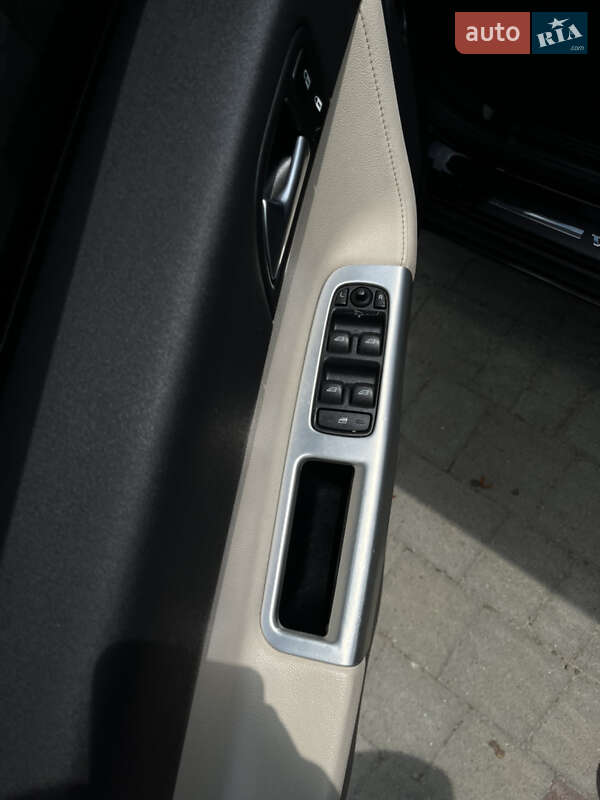 Универсал Volvo V50 2011 в Надворной