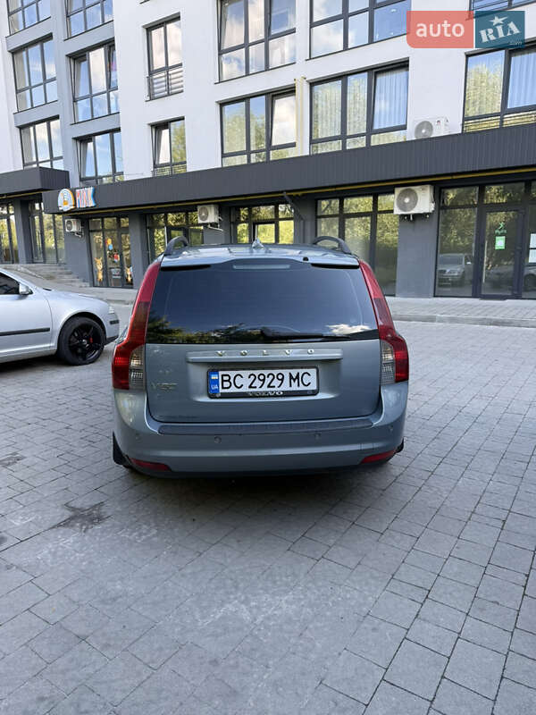 Універсал Volvo V50 2009 в Новояворівську