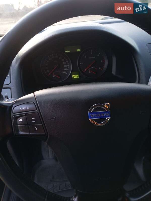Универсал Volvo V50 2010 в Луцке