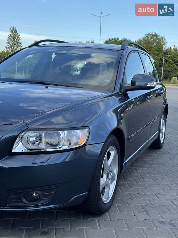 Универсал Volvo V50 2011 в Луцке