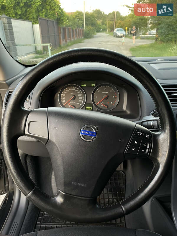 Универсал Volvo V50 2010 в Славуте
