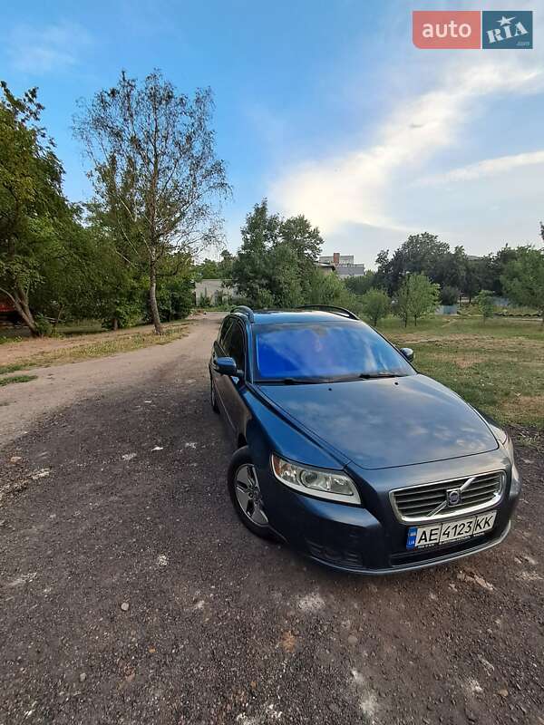 Універсал Volvo V50 2009 в Павлограді
