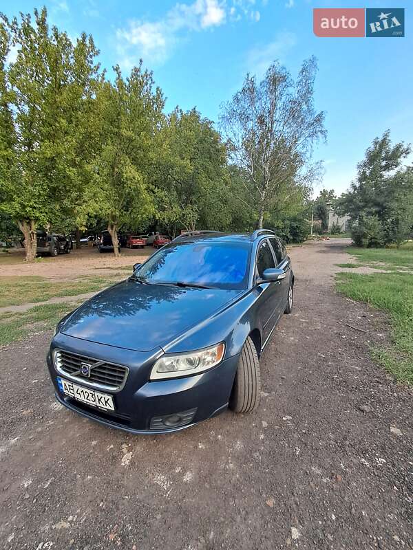 Універсал Volvo V50 2009 в Павлограді