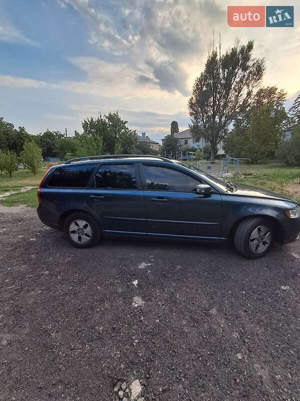 Універсал Volvo V50 2009 в Павлограді