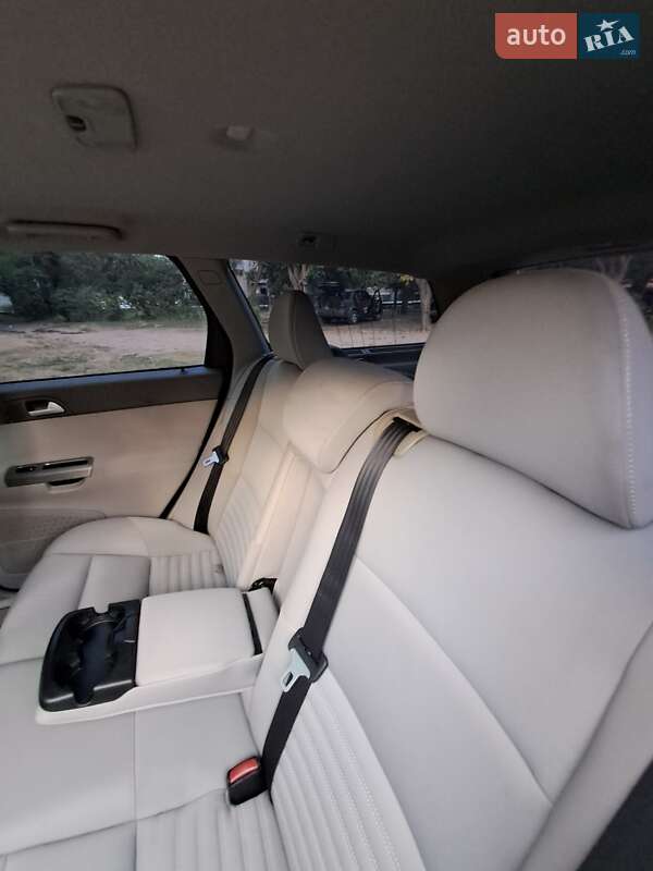 Універсал Volvo V50 2009 в Павлограді