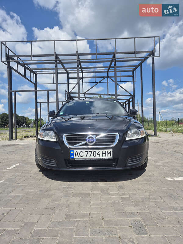 Volvo V50 2011